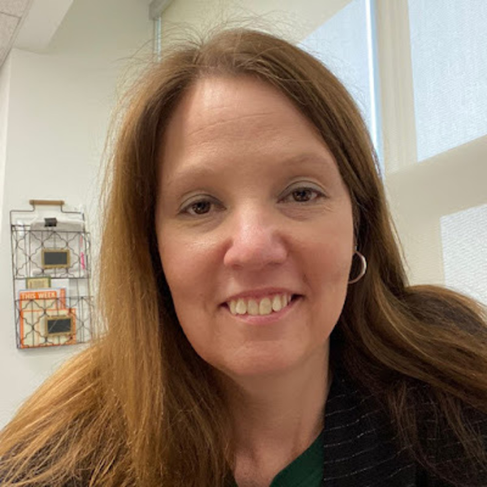 Meet your Posher, Jennifer